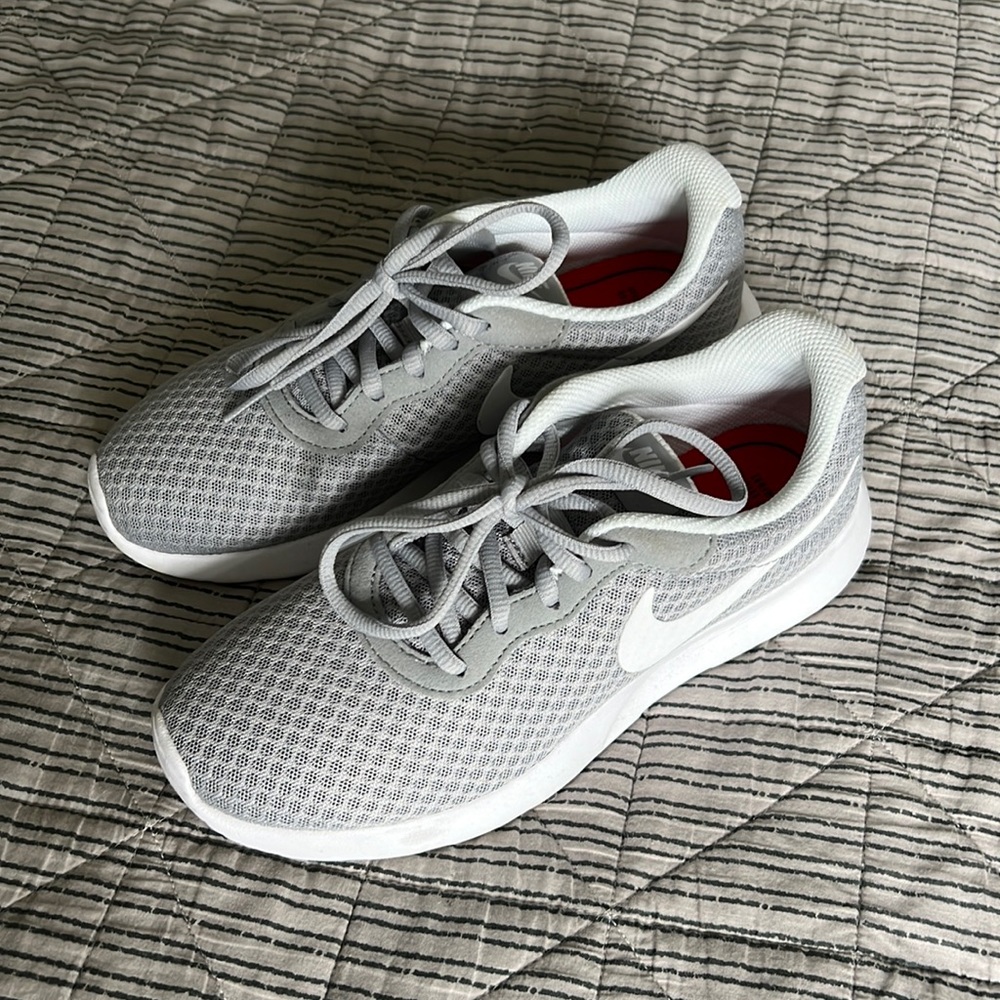 Womens Nike Grey Sneakers - Size 6